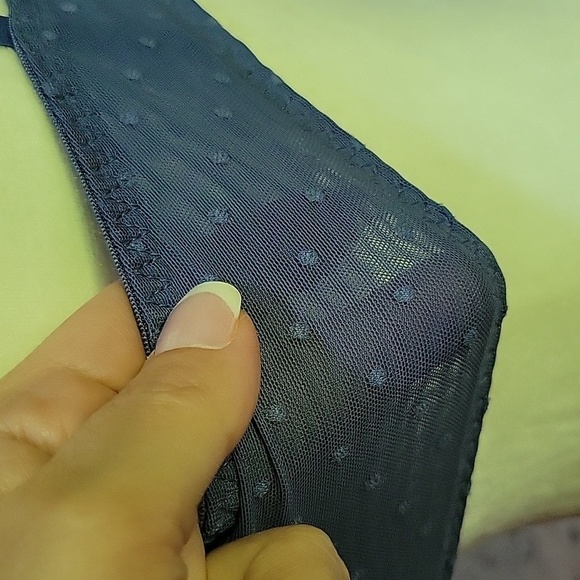 •LIKE NEW• ADORE ME LACE HALTER TOP BRA - Picture 7 of 9